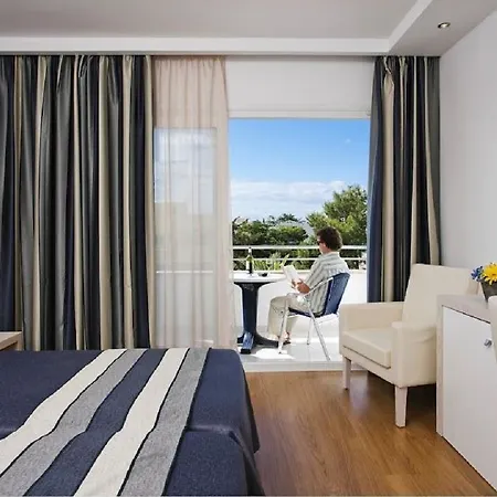 Sagitario Playa 4*