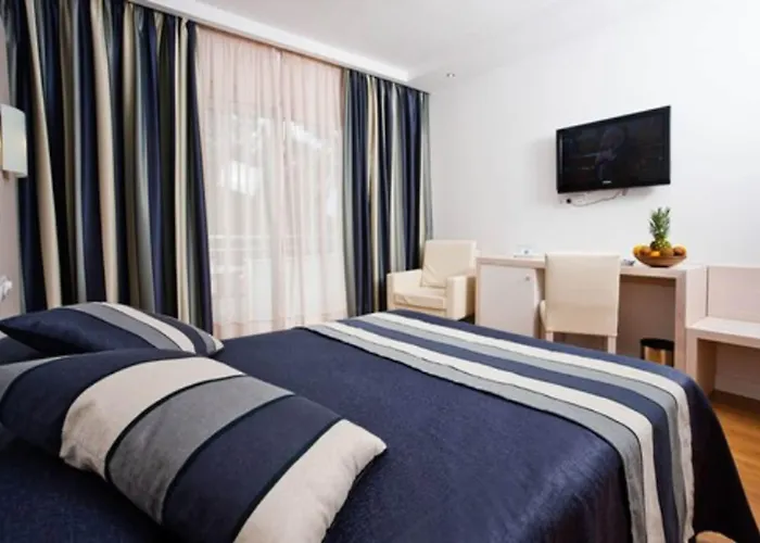 Sagitario Playa 4* Cala Blanca (Menorca)