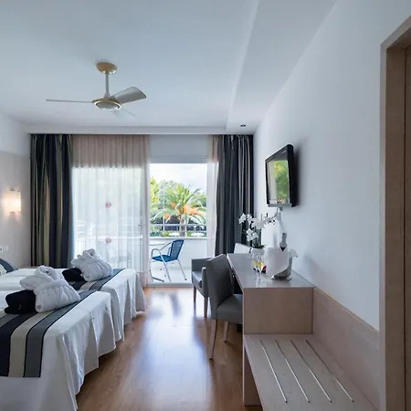 Rezort Sagitario Playa Cala Blanca (Menorca)