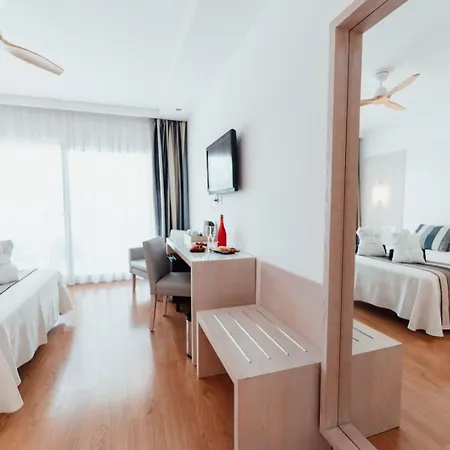 Resort Sagitario Playa 4*