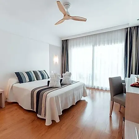 Sagitario Playa Resort 4*