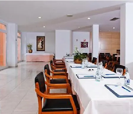 Rezort Sagitario Playa Cala Blanca (Menorca)