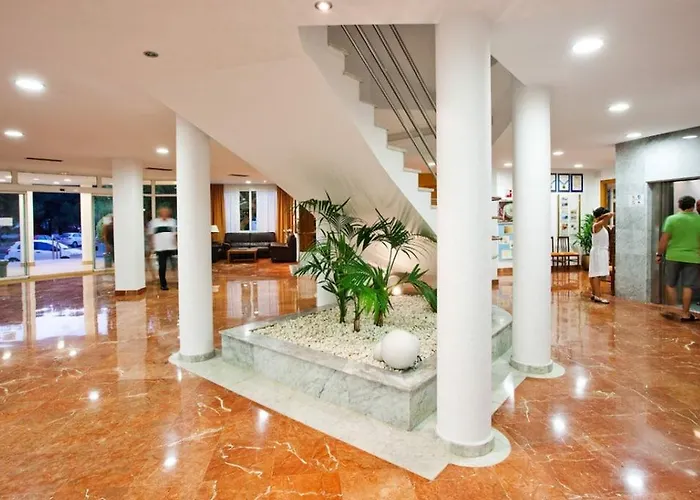 Sagitario Playa Feriested Cala Blanca (Menorca)