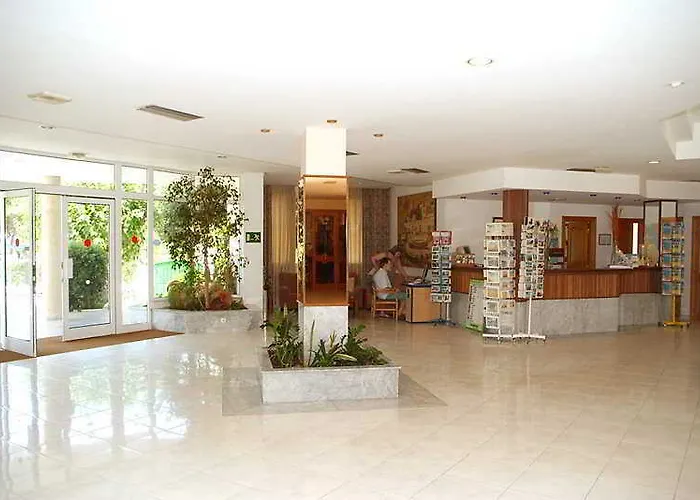 Rezort Sagitario Playa Cala Blanca (Menorca)